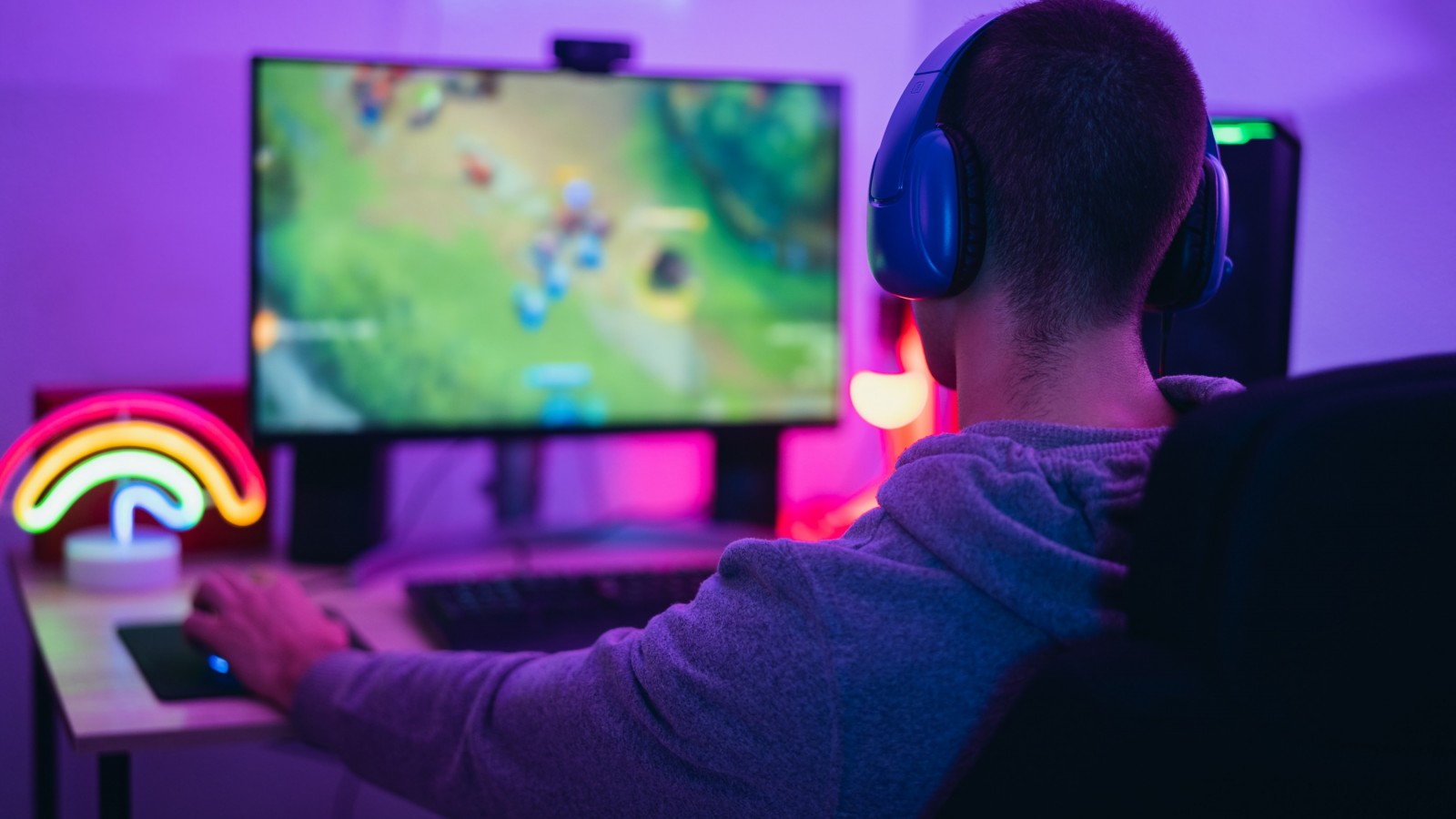 Torneo Gamer de FIFA 2024 para jóvenes: competencia y premios en el Auditorio Marciano Cantero